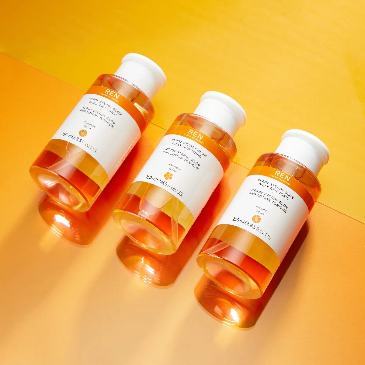 Ren - Ready Steady Glow Daily AHA Tonic Vegan 250ml - Image 2